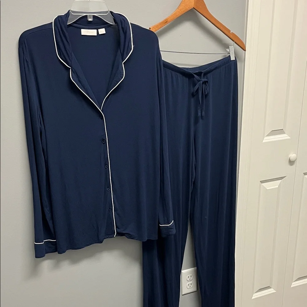 Nordstrom Pajama Set - Picture 1 of 4